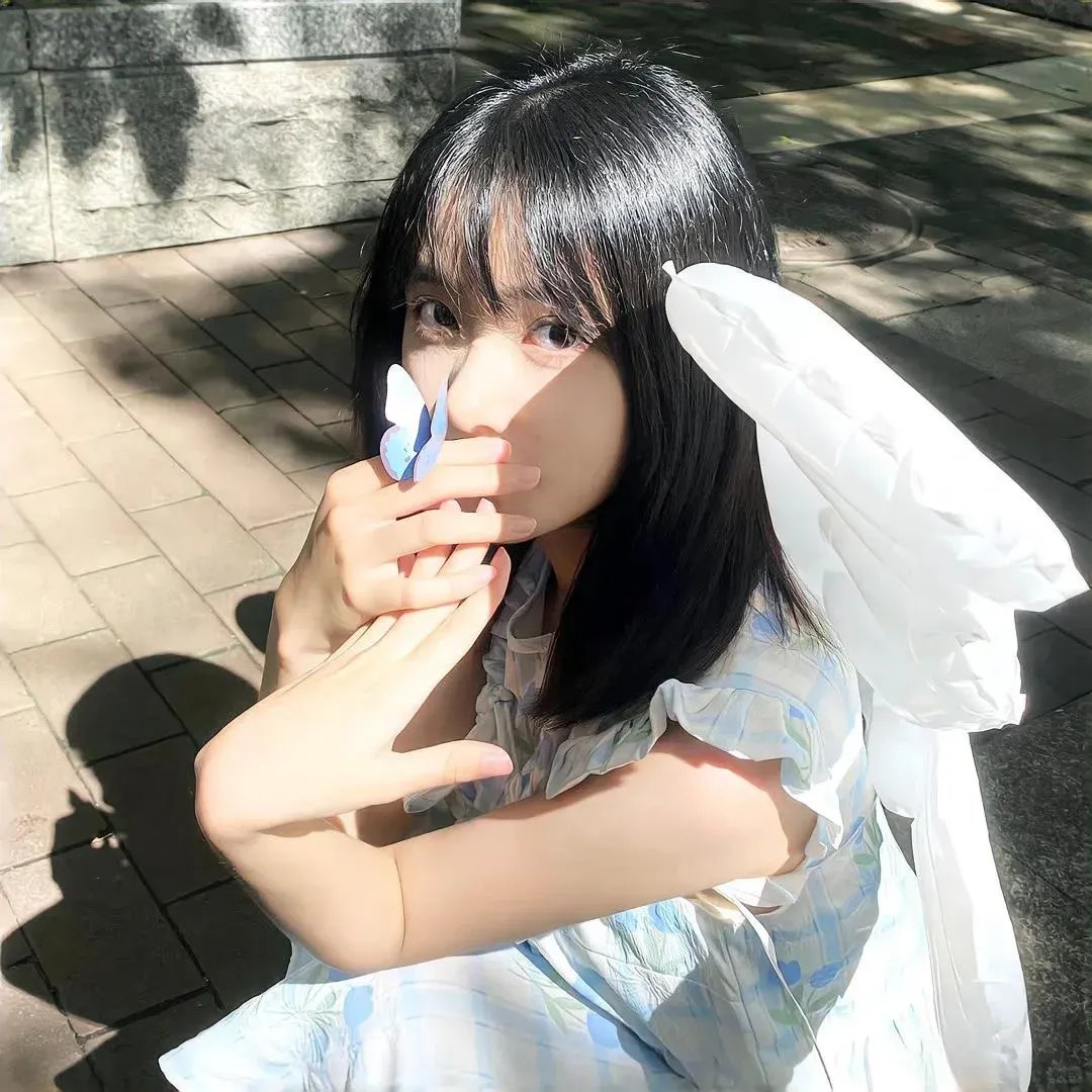 满船春色